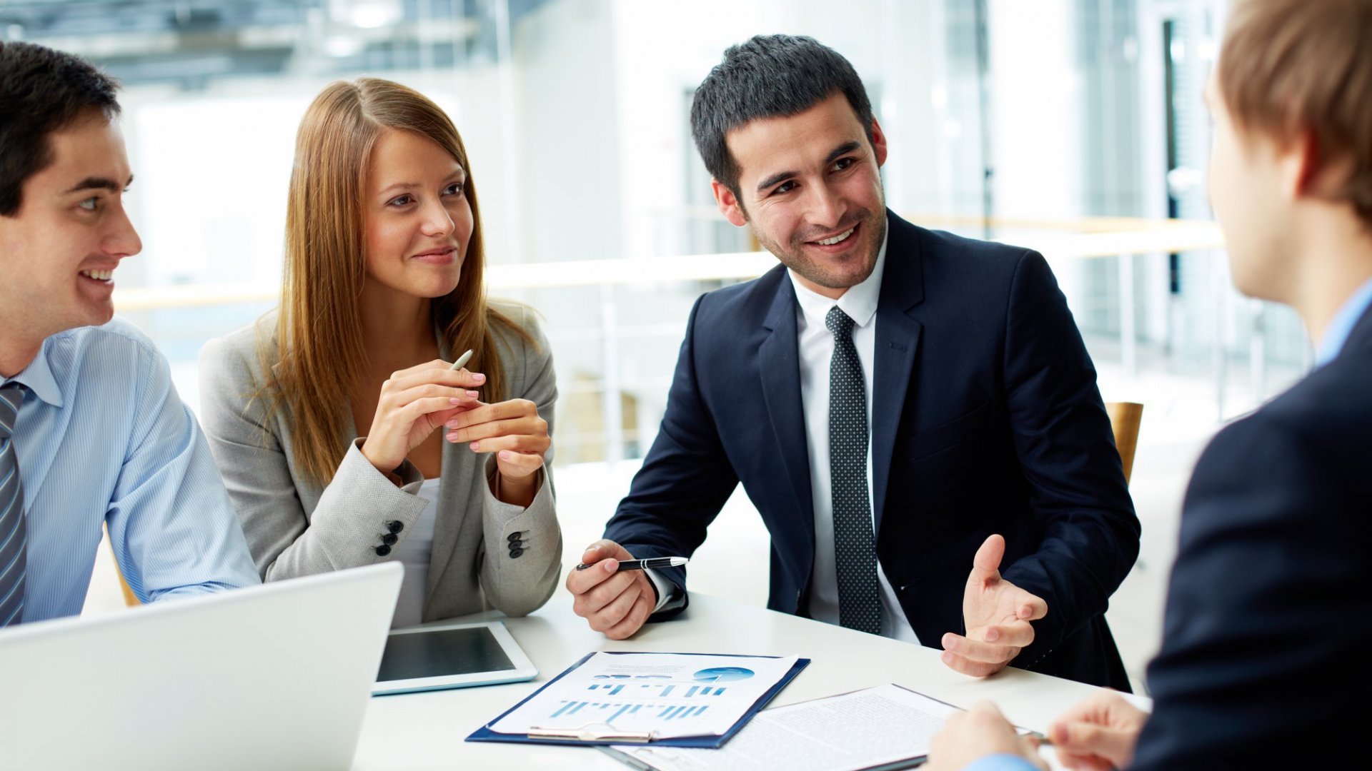 Excellent communication / Kỹ năng giao tiếp xuất sắc